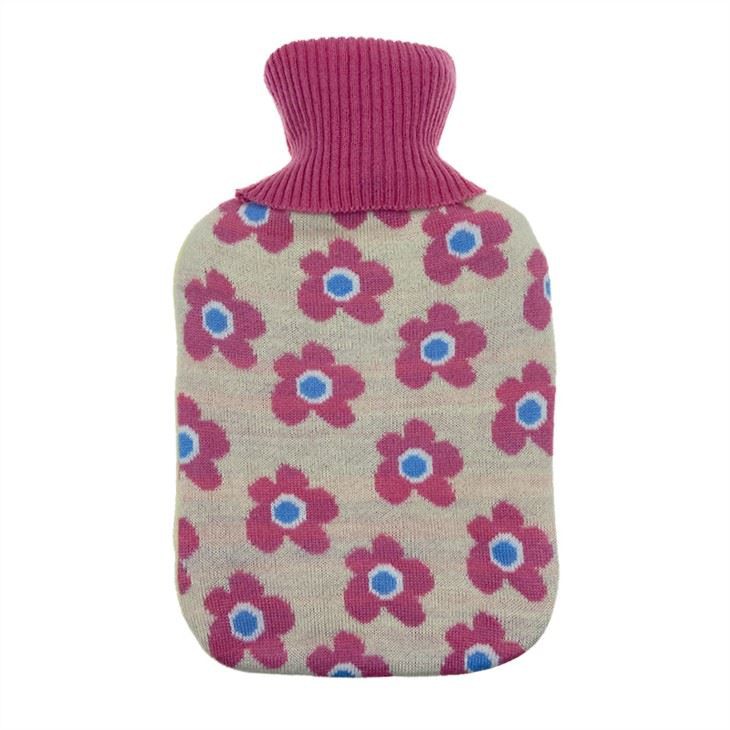 Pola Bunga Penutup Botol Air Panas Rajutan